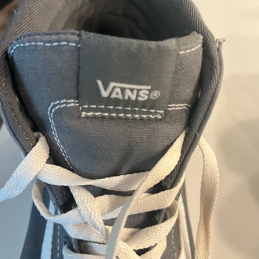 VANS Hi Top Skate Sneakers Gray/White Womens Size‎ 10 - Picture 11 of 11